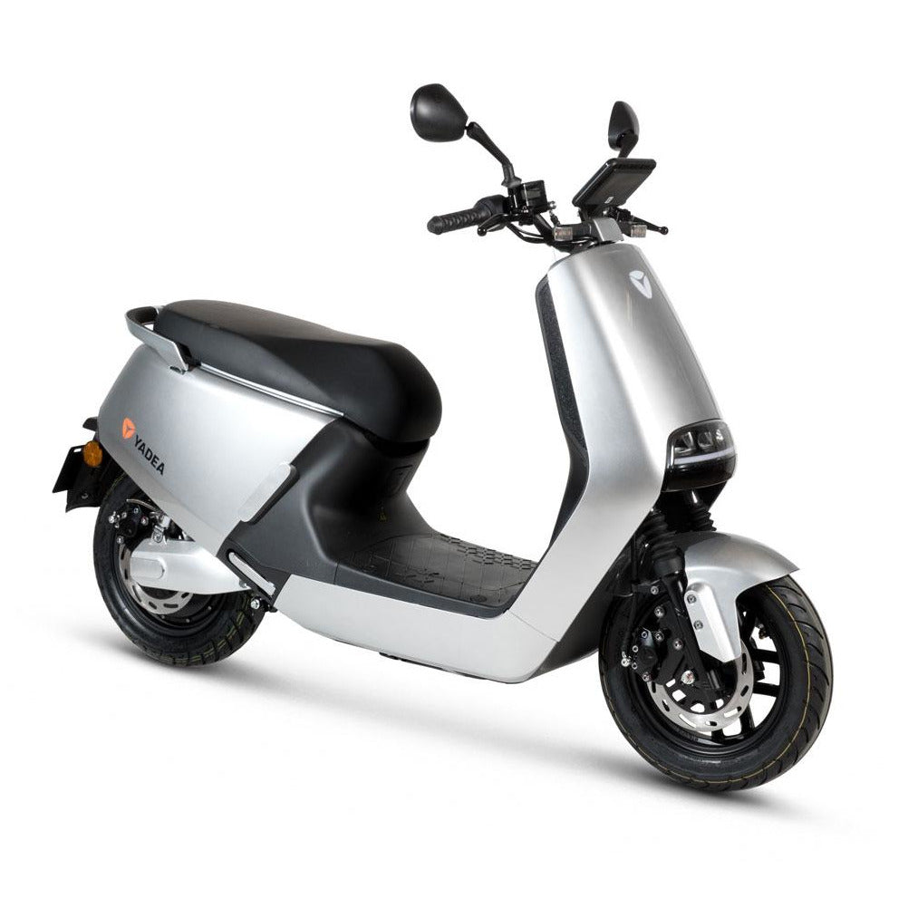 YADEA G5 Silver 45km/h - ÖREBRO MC SERVICE